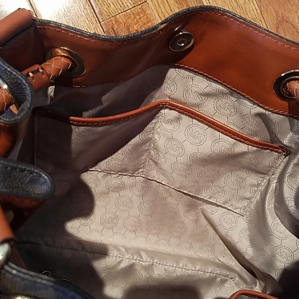 Like new Michael Kors bag, brown